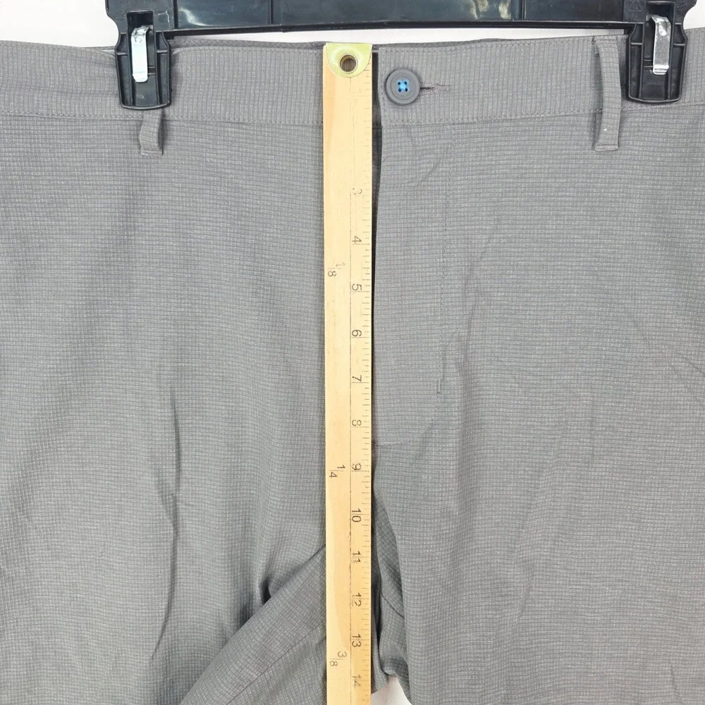 Tommy Bahama Men 38 Gray Micro Grid Golf Chip Shot Shorts Flat Front Marlin Logo